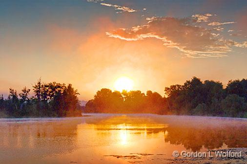 Rideau Canal Sunrise_25593.jpg - Photographed along the Rideau Canal Waterway near Smiths Falls, Ontario, Canada.